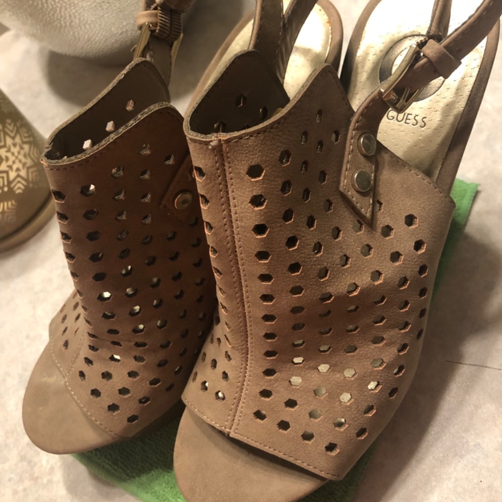 Shoes - Picture 3 of 5